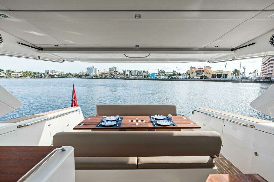 37ft Makai Yacht For Sale