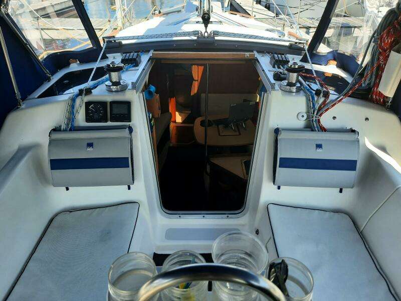 Aquila 34ft Hunter Yacht For Sale