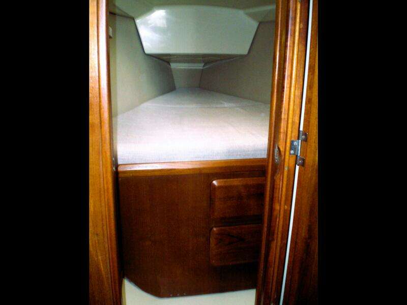 Aquila 34ft Hunter Yacht For Sale