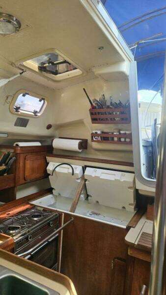 Aquila 34ft Hunter Yacht For Sale