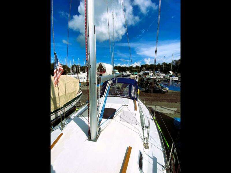 Aquila 34ft Hunter Yacht For Sale