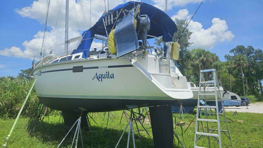 Aquila 34ft Hunter Yacht For Sale