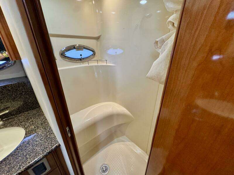 Shake N  Bake 45ft Meridian Yacht For Sale