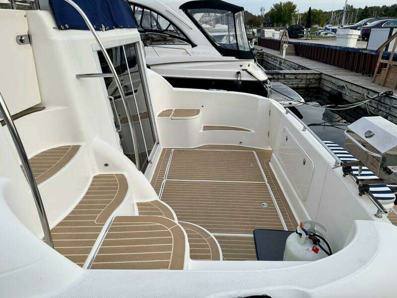 Shake N  Bake 45ft Meridian Yacht For Sale