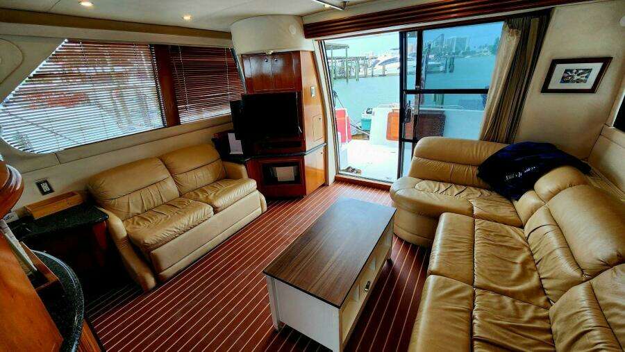 Still Waters 45ft Carver Yacht For Sale