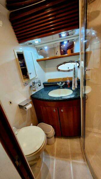 Still Waters 45ft Carver Yacht For Sale