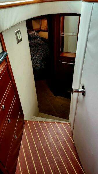 Still Waters 45ft Carver Yacht For Sale