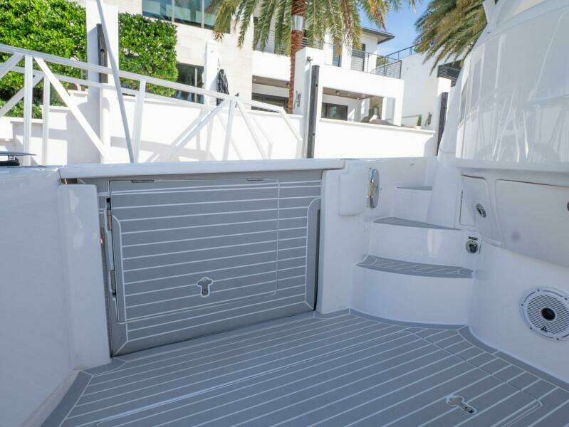 GARBONZO 47ft Intrepid Yacht For Sale