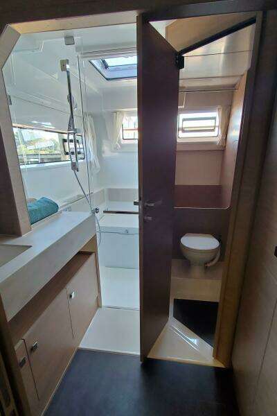 Lagoon43CatamaranOnOrder 43ft Lagoon Yacht For Sale