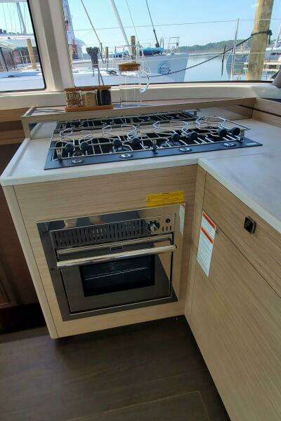 Lagoon43CatamaranOnOrder 43ft Lagoon Yacht For Sale