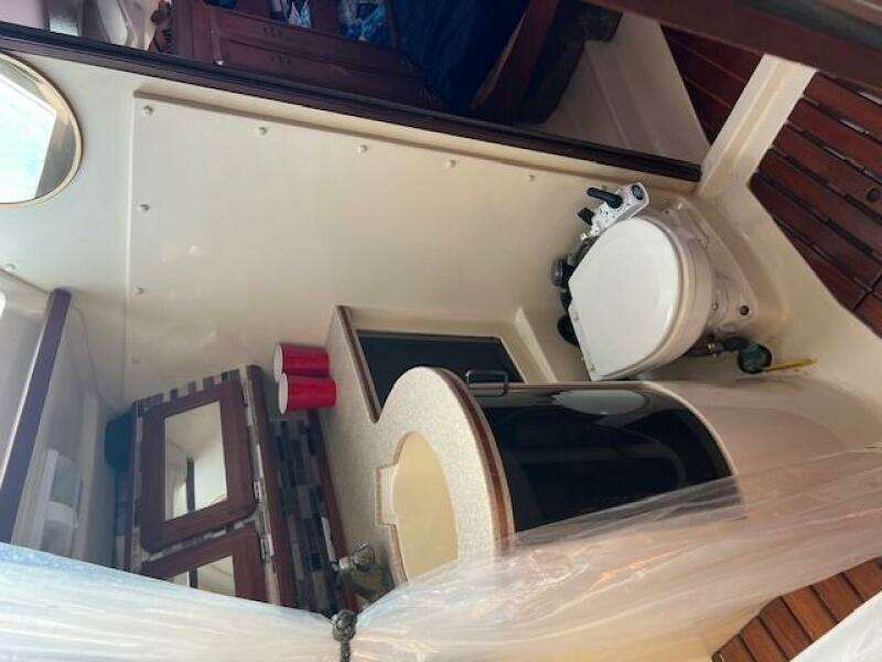 37ft Hunter Yacht For Sale