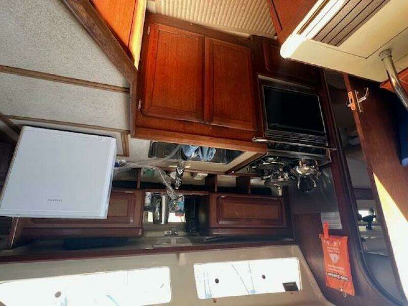 37ft Hunter Yacht For Sale