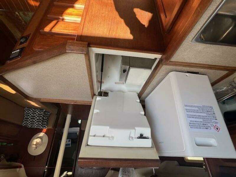 37ft Hunter Yacht For Sale