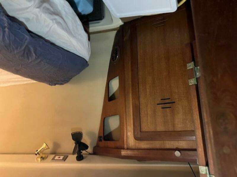 37ft Hunter Yacht For Sale
