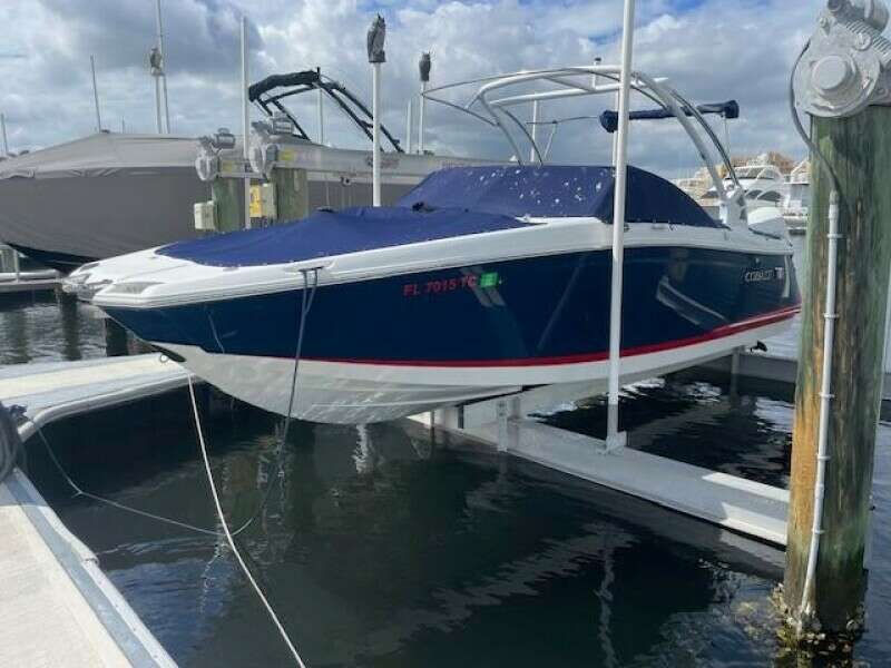 25ft Cobalt Yacht For Sale