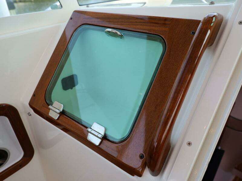 Glovebox 
