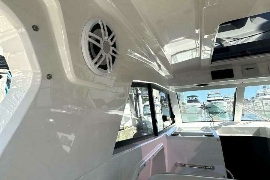 Lizzie 38ft Protector Yacht For Sale