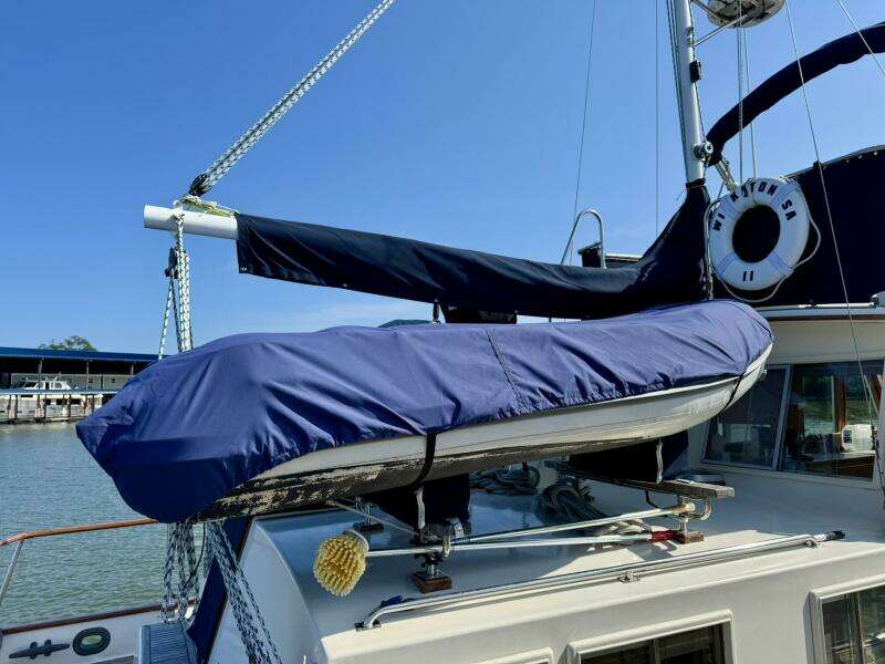 1990 36 Grand Banks Deck (12)