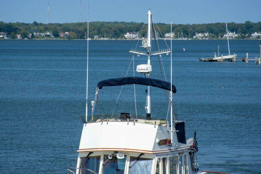 1990 36 Grand Banks Profile  (6)