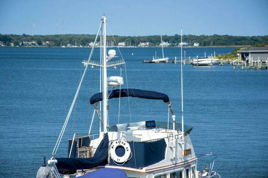 1990 36 Grand Banks Profile  (4)