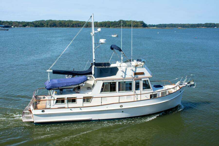 1990 36 Grand Banks Profile  (2)