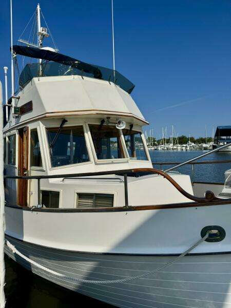 1990 36 Grand Banks Deck (11)