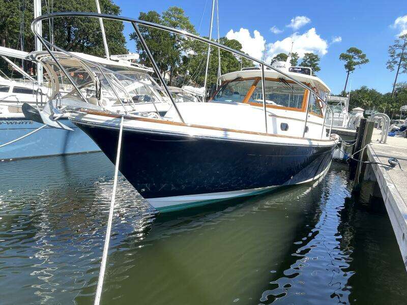 Beyond The Sea 29ft Hunt Yacht For Sale