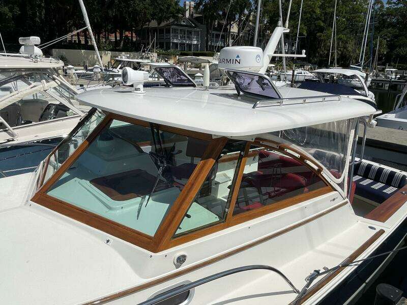 Beyond The Sea 29ft Hunt Yacht For Sale