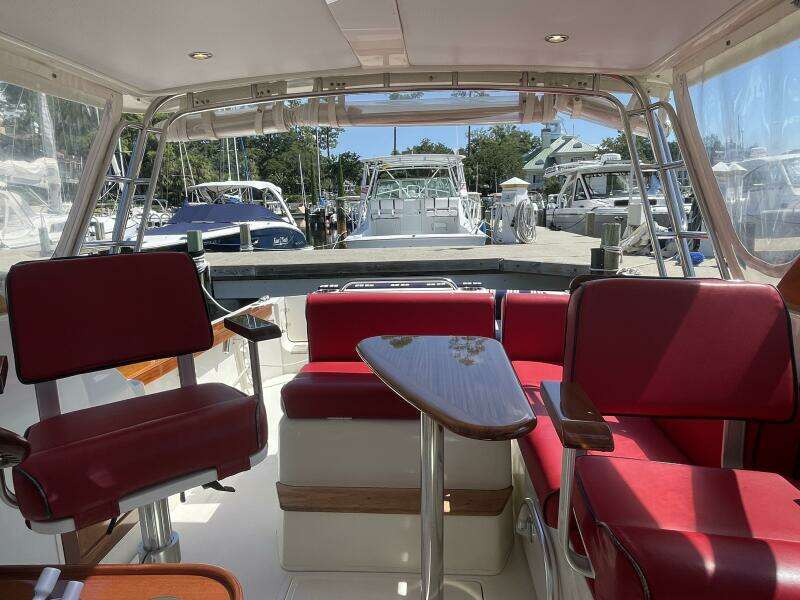 Beyond The Sea 29ft Hunt Yacht For Sale