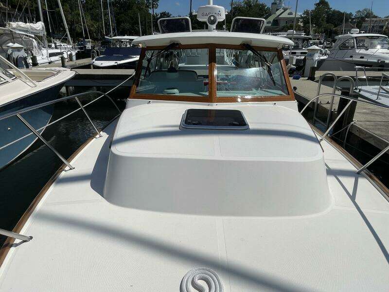 Beyond The Sea 29ft Hunt Yacht For Sale
