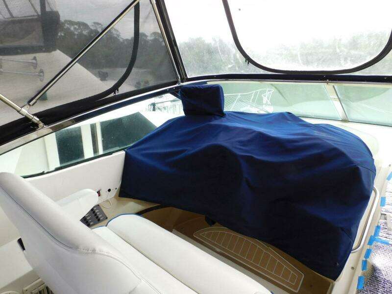 Waterdog 57ft Carver Yacht For Sale