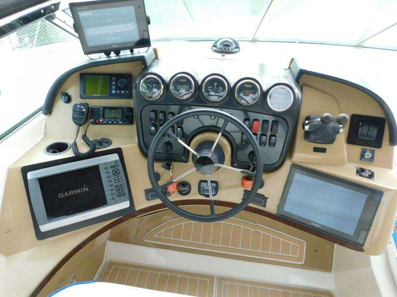 Waterdog 57ft Carver Yacht For Sale