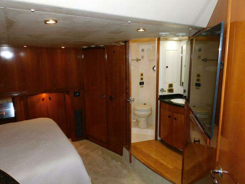 Waterdog 57ft Carver Yacht For Sale
