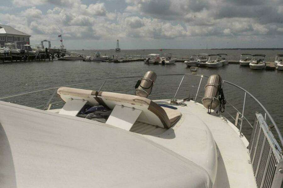 Waterdog 57ft Carver Yacht For Sale
