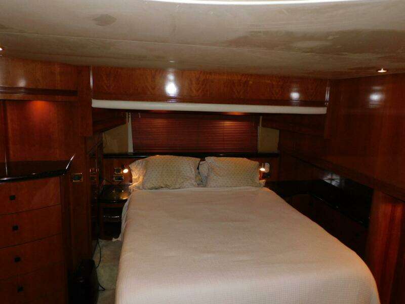 Waterdog 57ft Carver Yacht For Sale