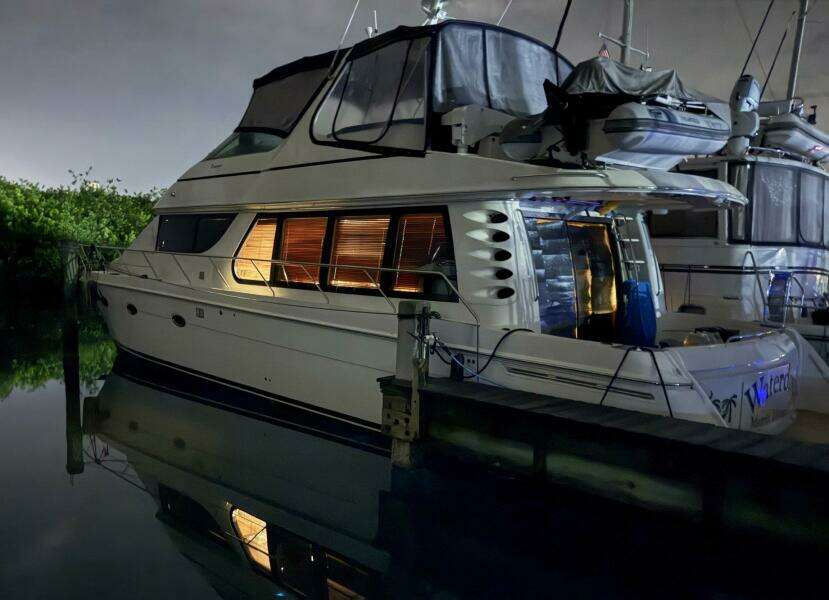 Waterdog 57ft Carver Yacht For Sale