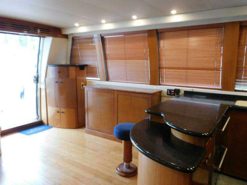 Waterdog 57ft Carver Yacht For Sale