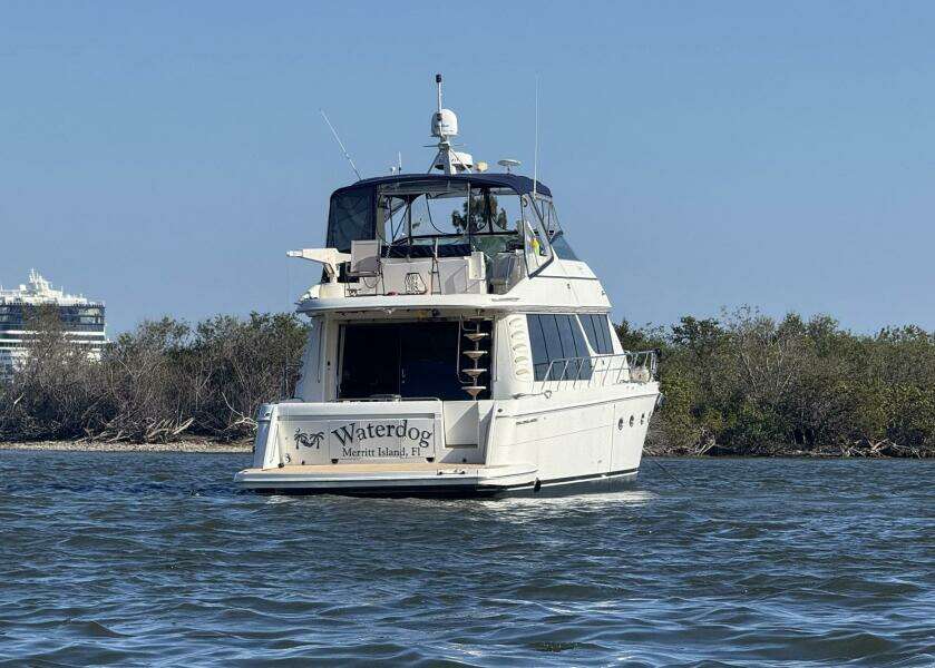 Waterdog 57ft Carver Yacht For Sale