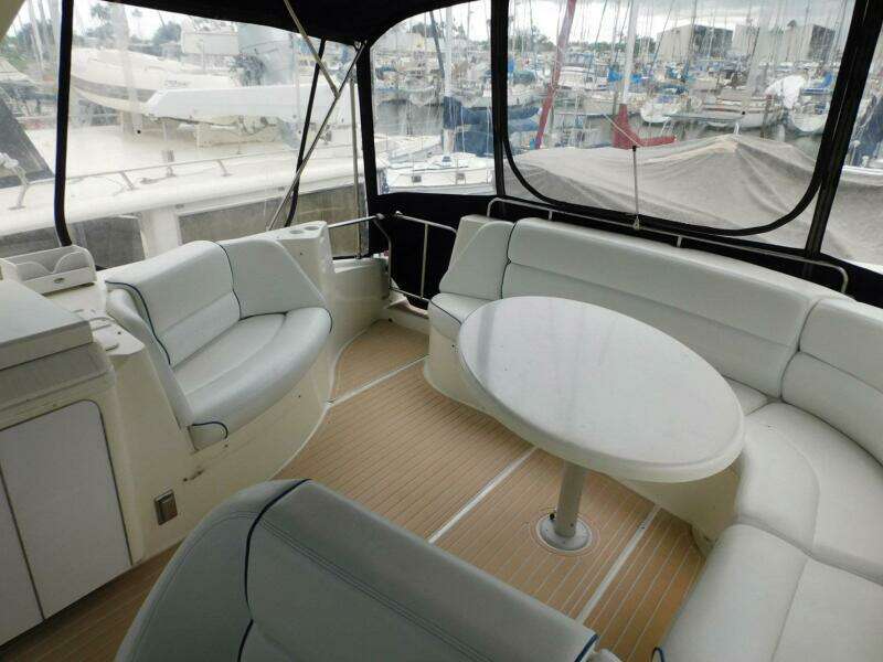 Waterdog 57ft Carver Yacht For Sale