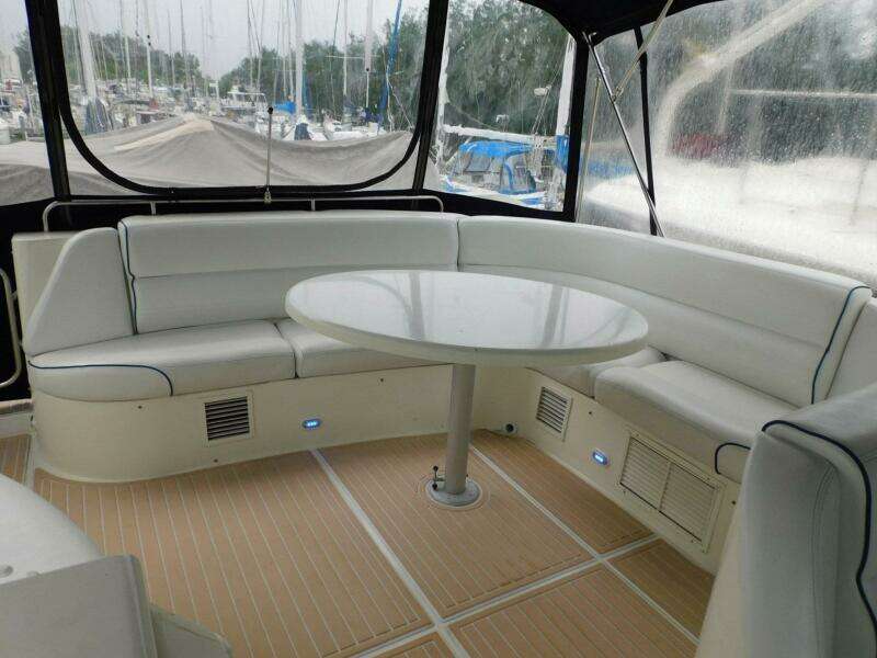 Waterdog 57ft Carver Yacht For Sale