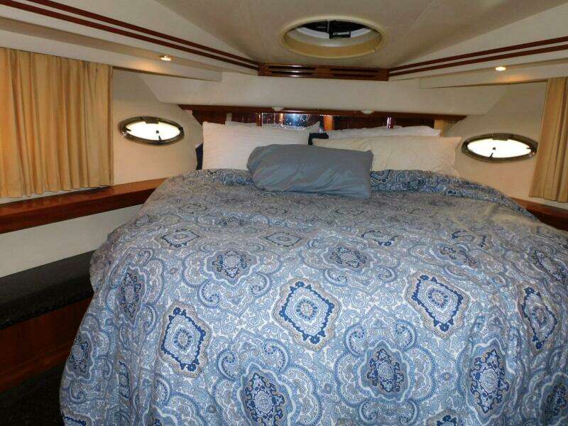 Waterdog 57ft Carver Yacht For Sale