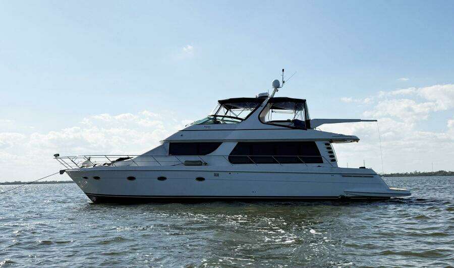 Waterdog 57ft Carver Yacht For Sale