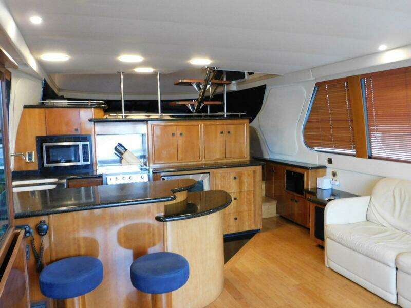 Waterdog 57ft Carver Yacht For Sale