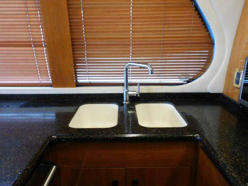 Waterdog 57ft Carver Yacht For Sale