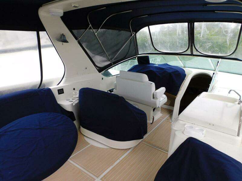 Waterdog 57ft Carver Yacht For Sale