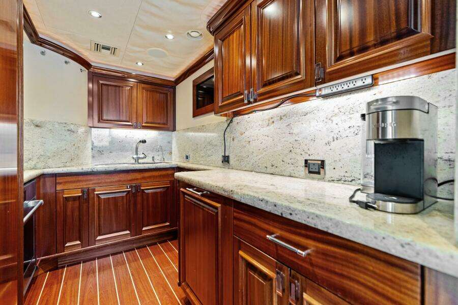 YES 112ft Westport Yacht For Sale