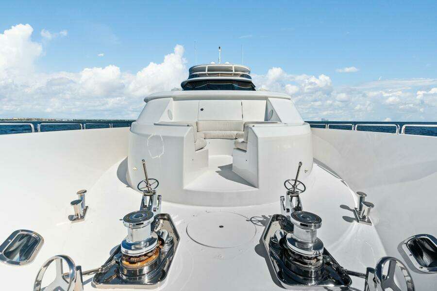 YES 112ft Westport Yacht For Sale