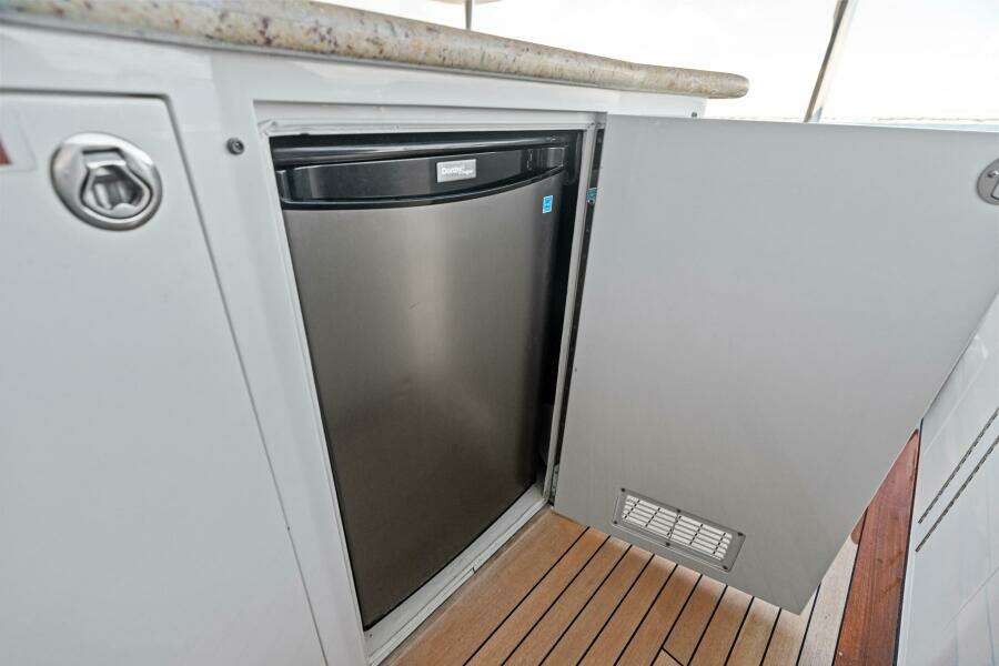 YES 112ft Westport Yacht For Sale