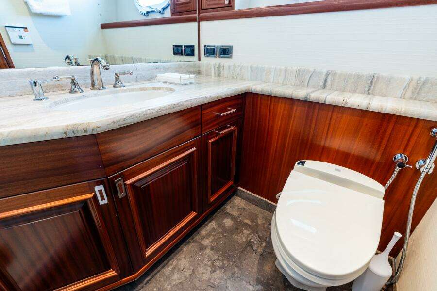 YES 112ft Westport Yacht For Sale