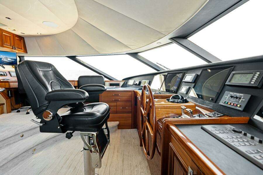 YES 112ft Westport Yacht For Sale